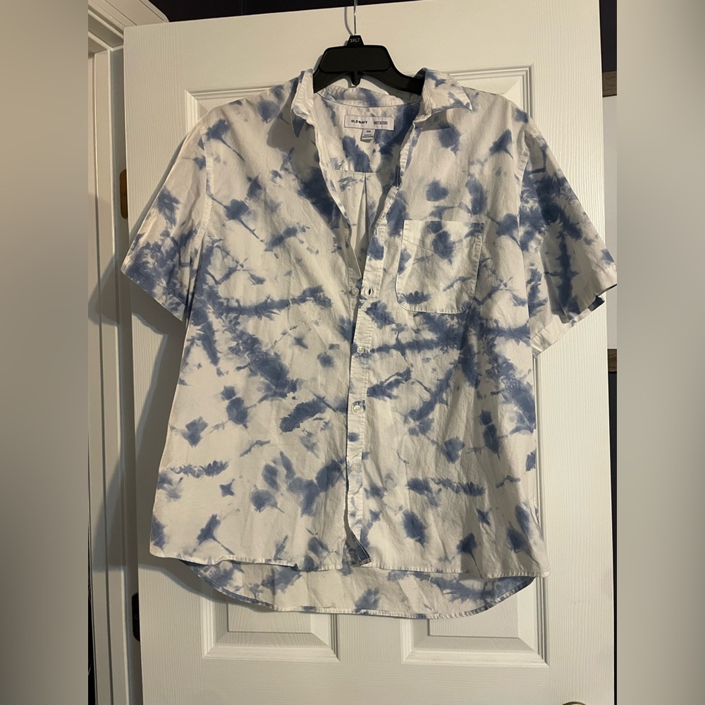 Old Navy tie dye button up xxl